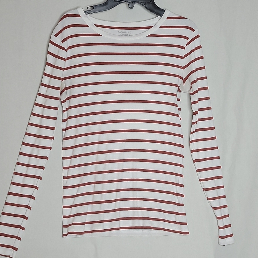 Long sleeved stripe shirt